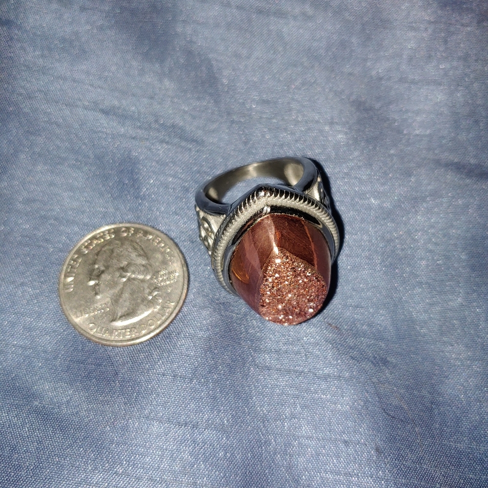 Ring - Picture 5 of 5